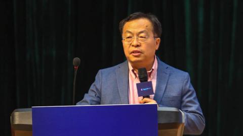 黃鐵軍《堅持開源開放原則，筑成新一代人工智能》